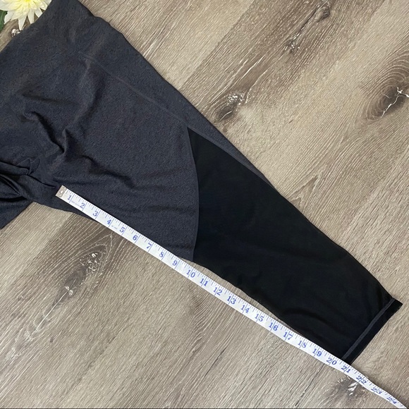 Z by Zella Gray Cropped Leggings w/ Mesh Back Calf - Picture 13 of 13
